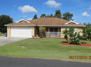 875 Rue Labeau Cir, Fort Myers, FL 33913