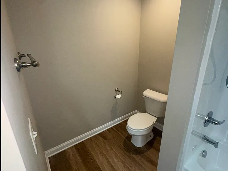 114 Stephen Dr — Photo 34