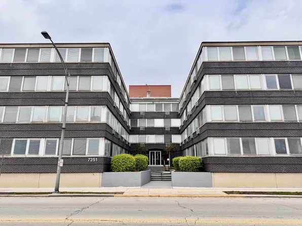 7251 Randolph St APT A2, Forest Park, IL 60130