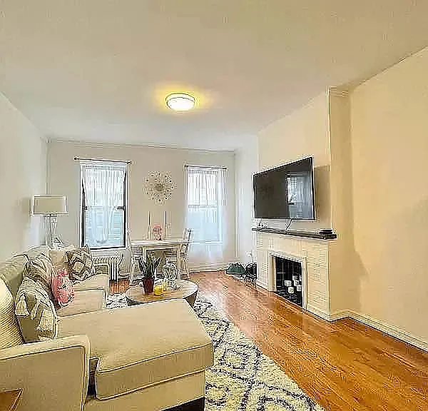 1446 1st Ave #4N — Photo 1