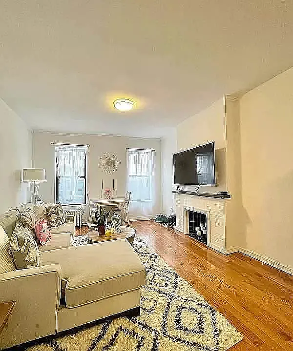 1446 1st Ave #4N