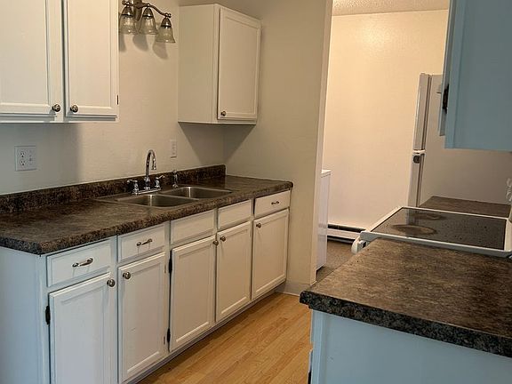 2nd image of 312 Sunrise Dr #8