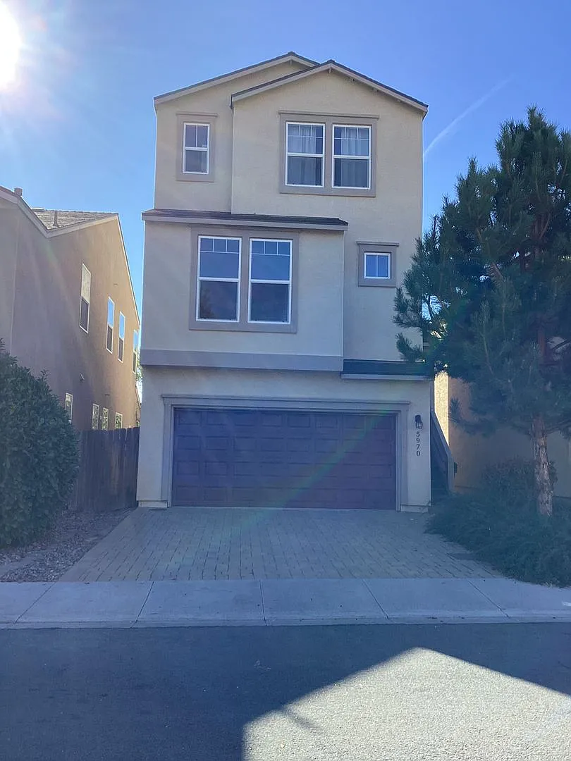 5970 Promontory Dr photo 1
