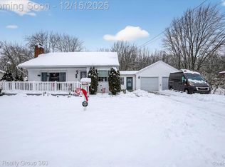 721 E Broad St, Chesaning, MI 48616