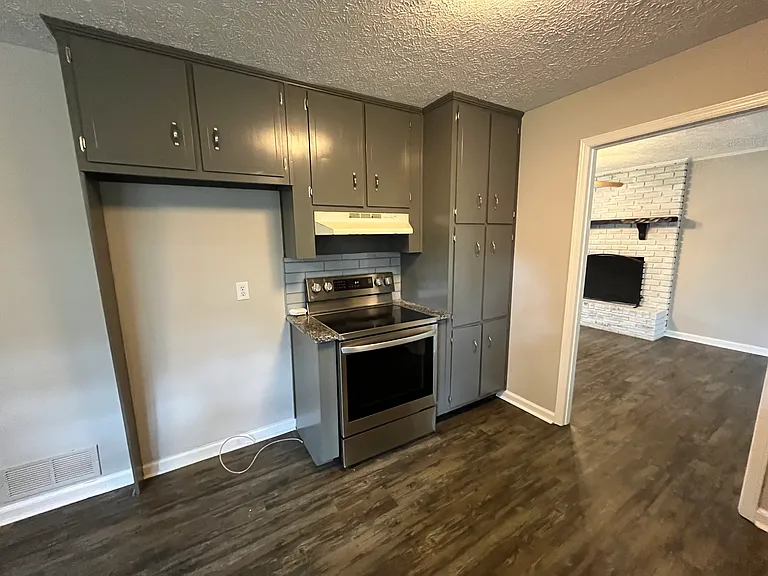 506 Jefferson Dr — Photo 11