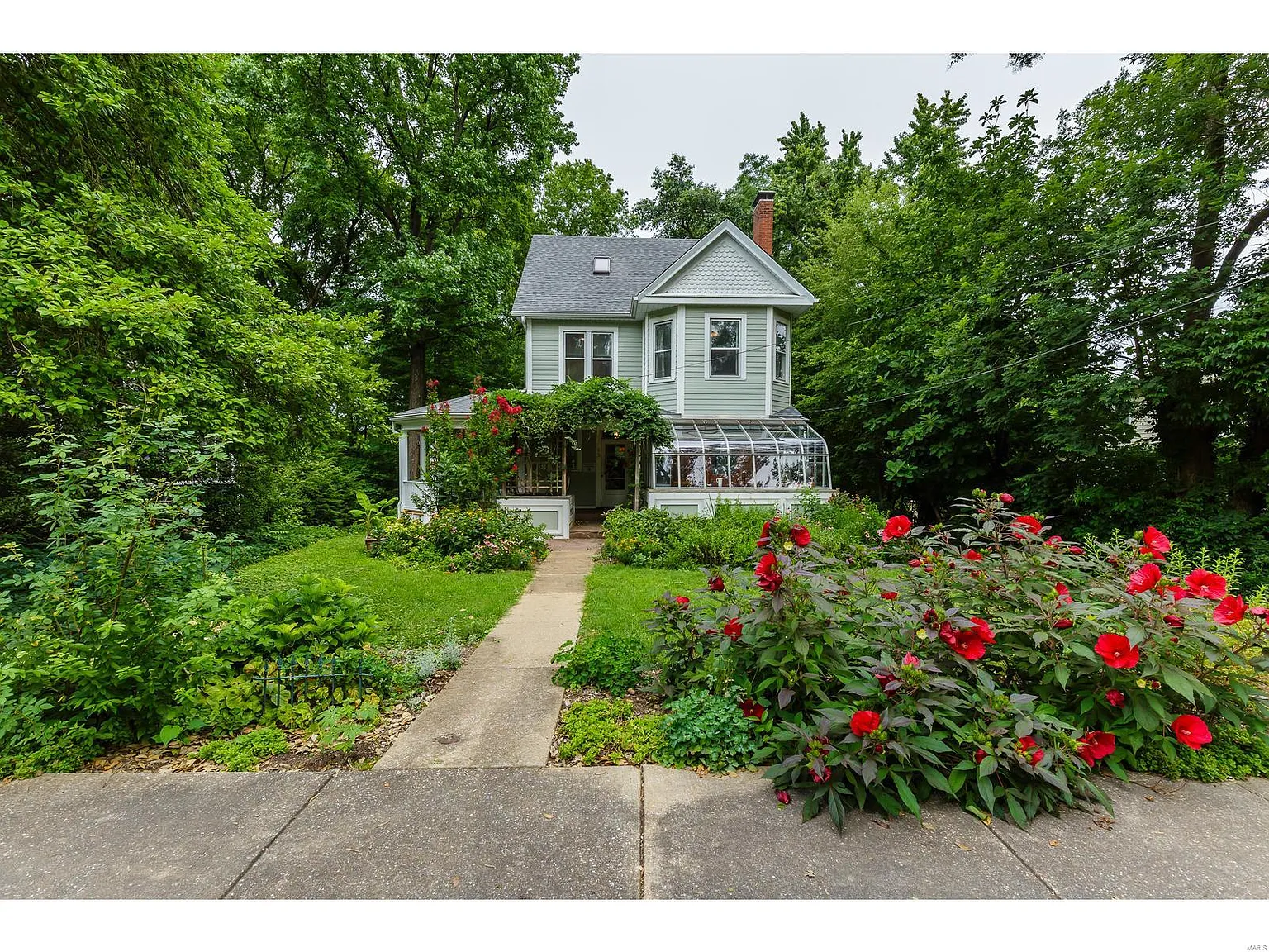 63 Marshall Pl photo 1