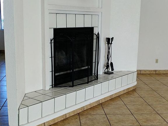 5th image of 2515 Southridge St