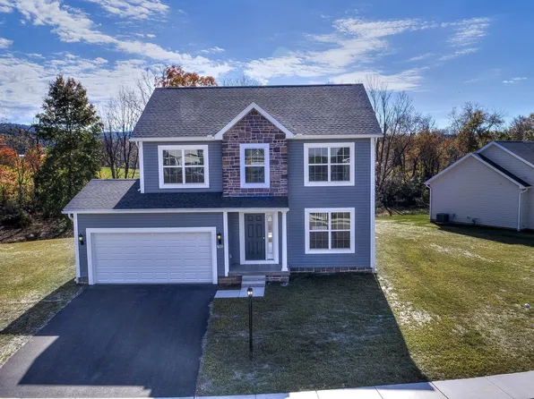 6 Covey Ct #C72, Gettysburg, PA 17325