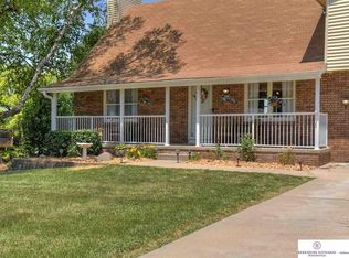 5810 S St, Omaha, NE 68117