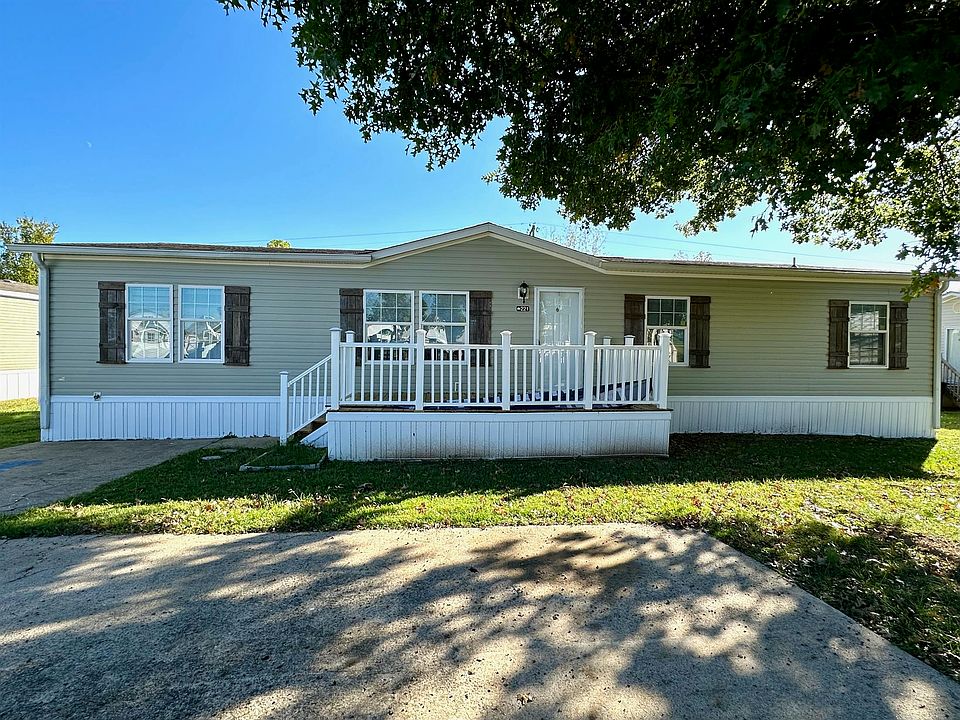 Exterior Image-12-CLAYTON 221E Countryside Village