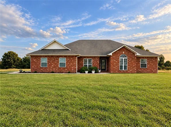 294 Stoneridge Cir, Russellville, AR 72802