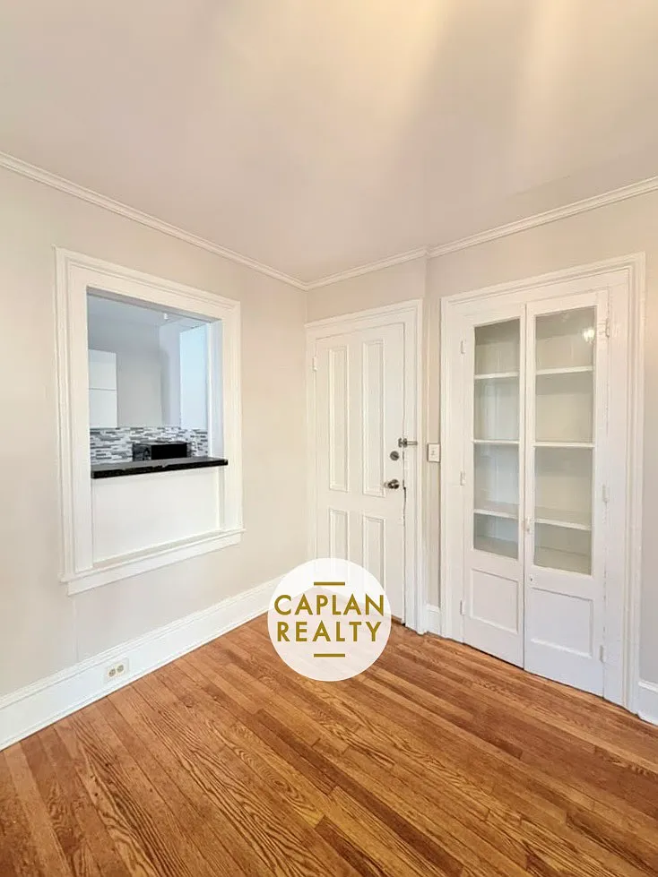 2 bed, 732 sqft, $2,145 — Photo 4