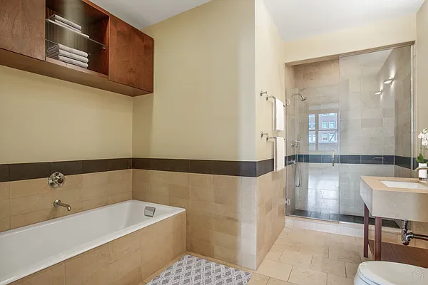 Rented by Halstead Real Estate | media 27