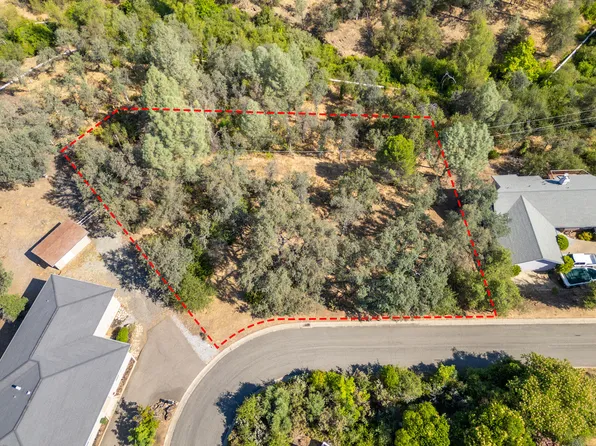 866 Pioneer Dr, Redding, CA 96001