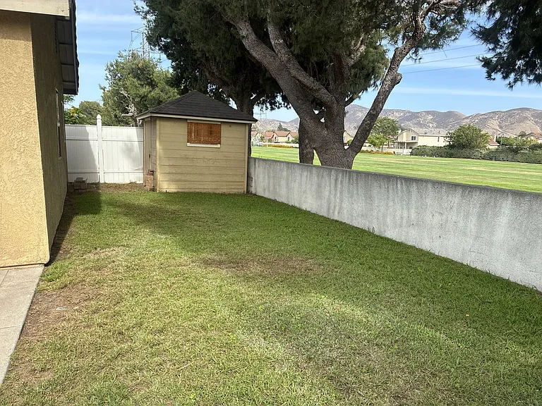 13927 Woodland Dr — Photo 54