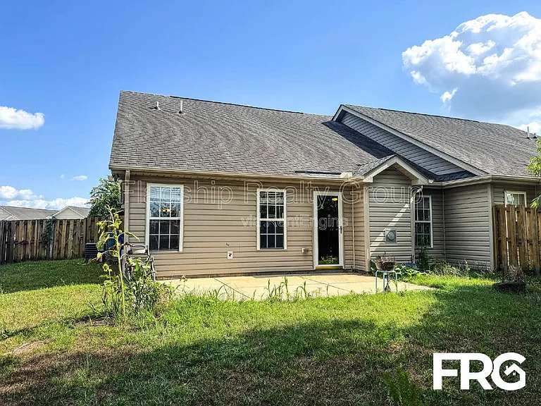 149 Emily Dr #B — Photo 26