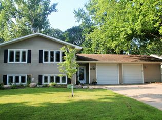 1007 W Linden St, Fergus Falls, MN 56537