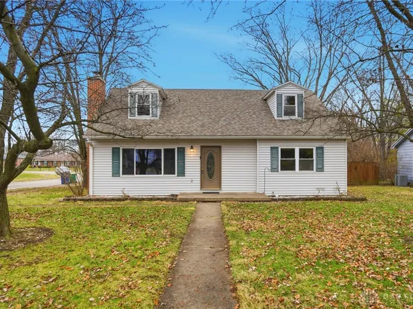 336 N Wolf Creek St, Brookville, OH 45309