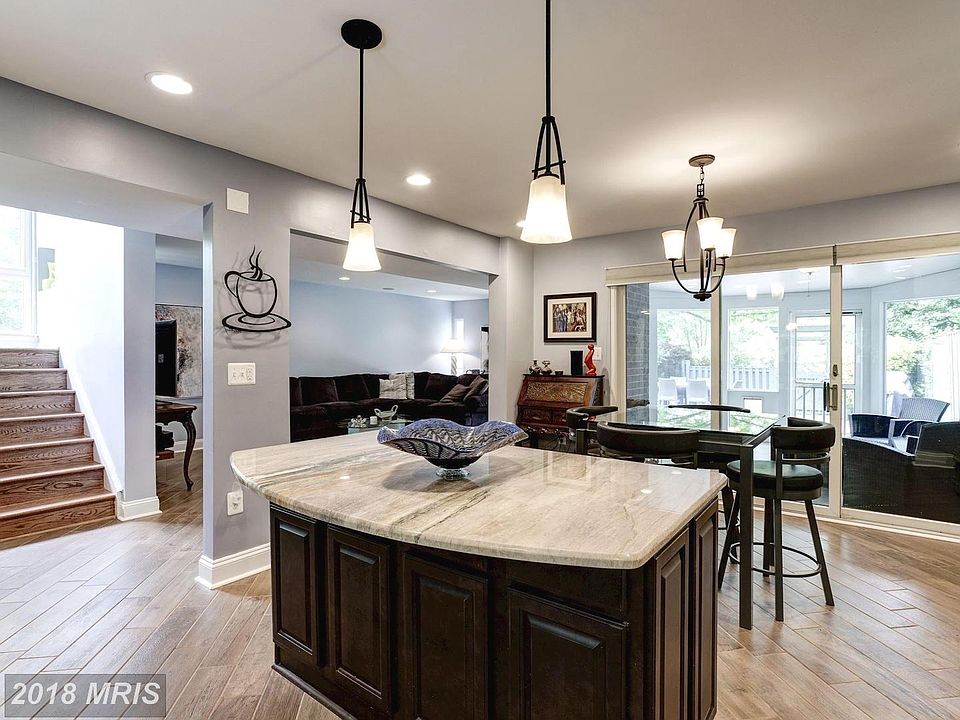 Perfection In Reston 11528 Links Drive