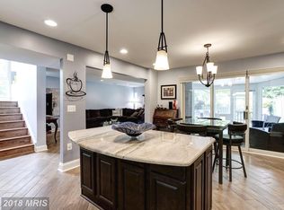 11528 Links Dr, Reston, VA 20190