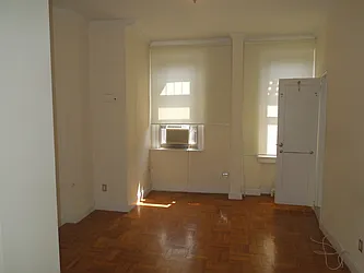 Rented by Mann Maurice A