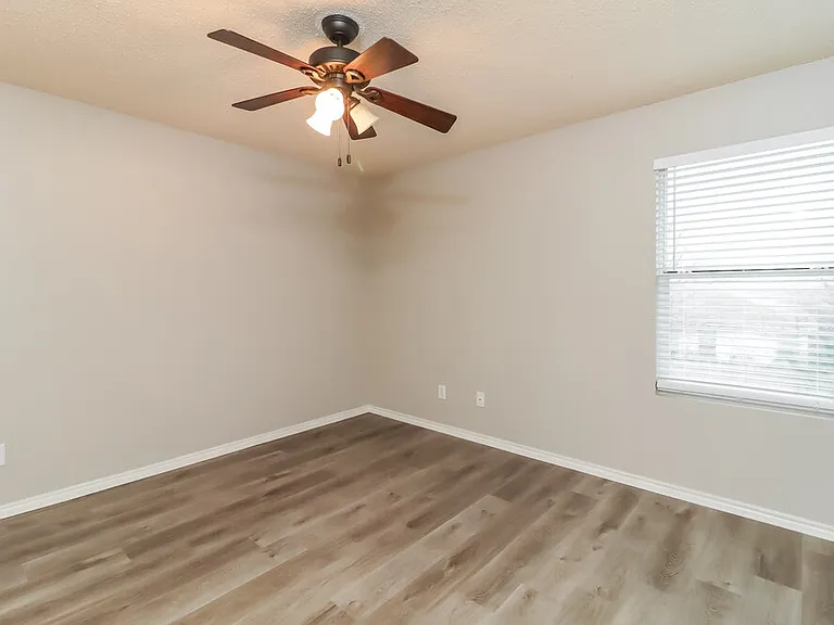 3951 Fox Run Dr — Photo 15