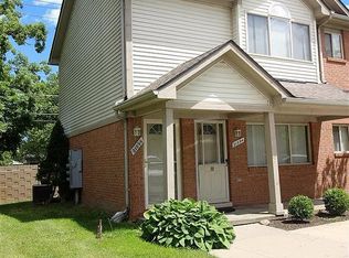 1-21096 Flora St #1, Roseville, MI 48066