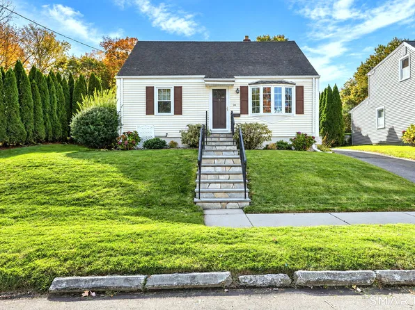 24 Spring Lane, Milford, CT 06460
