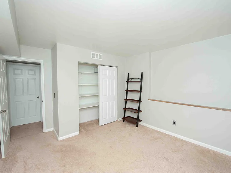 973 Hollow Creek Dr — Photo 27