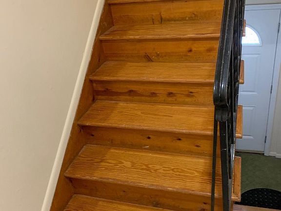 4th image of 62 Eldridge Ave