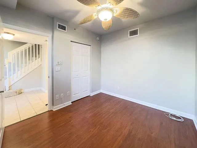 3 bed, 3.5 bath, $3,500 — Photo 4