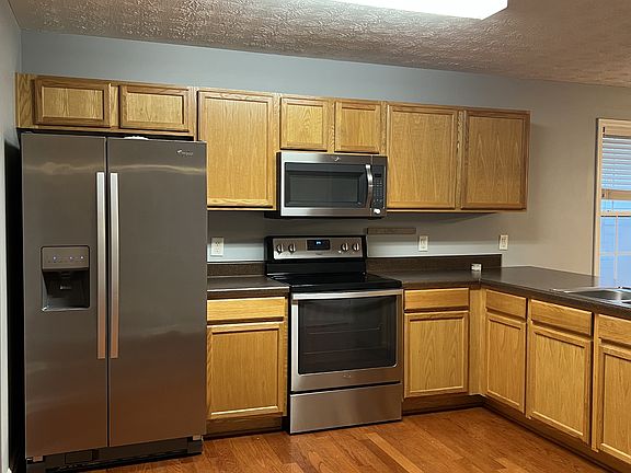 3rd image of 109 Alice Walker Dr