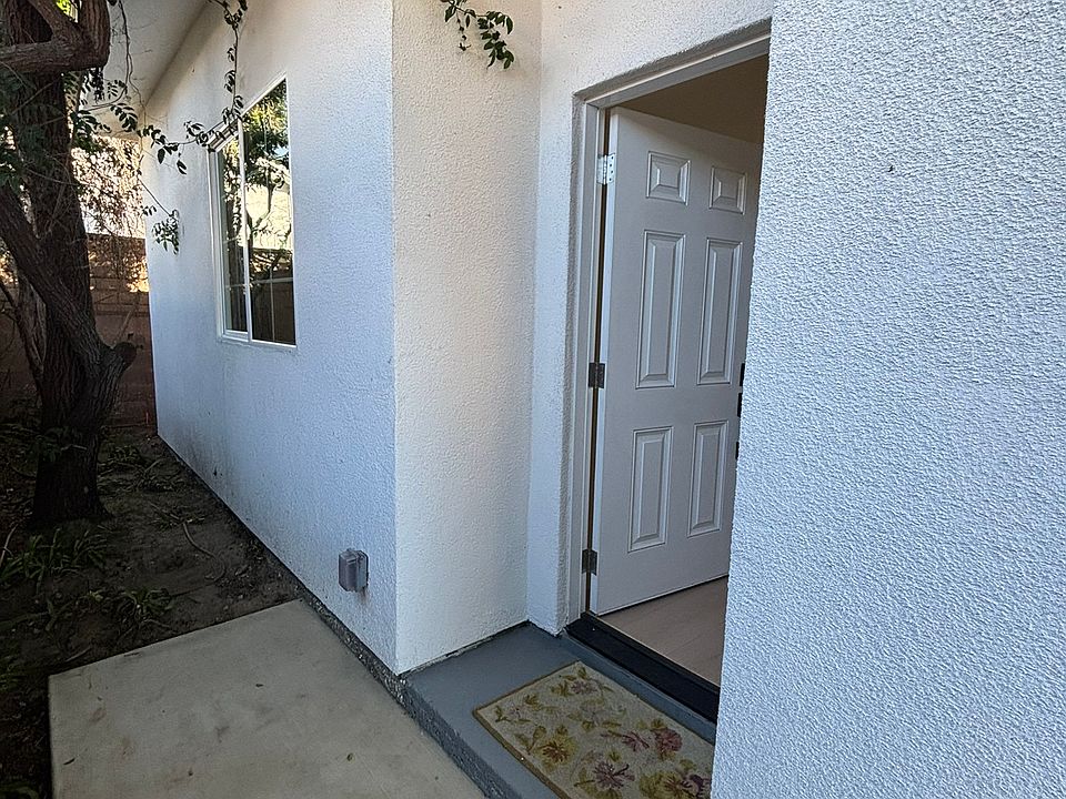 1st image of 6916 Bellingham Ave #6914