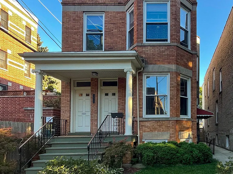 1613 W Berwyn Ave #1 — Photo 1