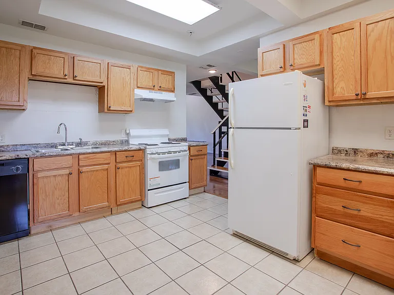108 Russell Rd — Photo 17