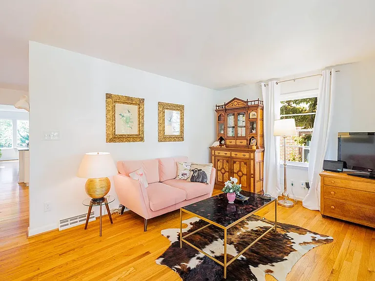 324 Parkway St — Photo 9