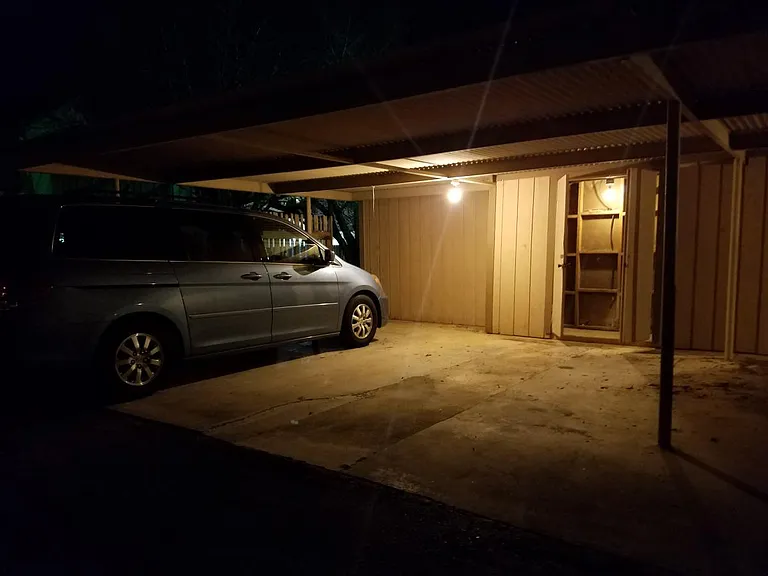 Covered garagx2