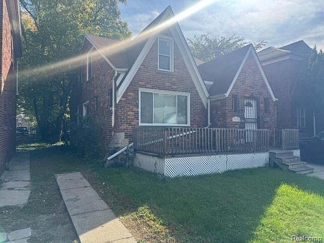15096 Snowden St, photo 2