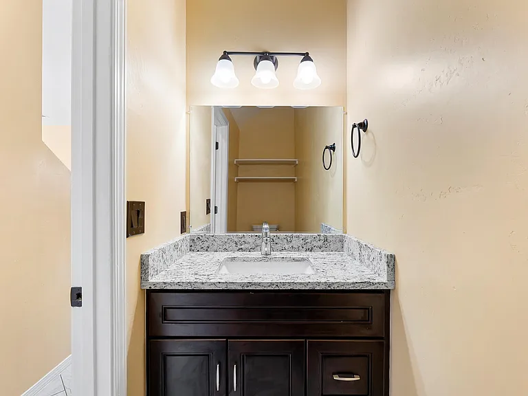 9516 Silica Ave NW — Photo 12