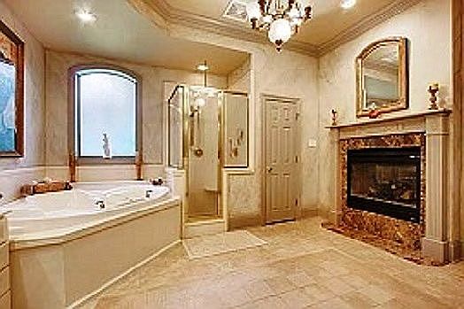 2nd image of 18665 Clear Creek Ln