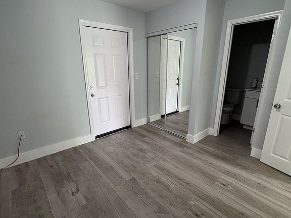 5th image of 4642 Myrtle Ln #1