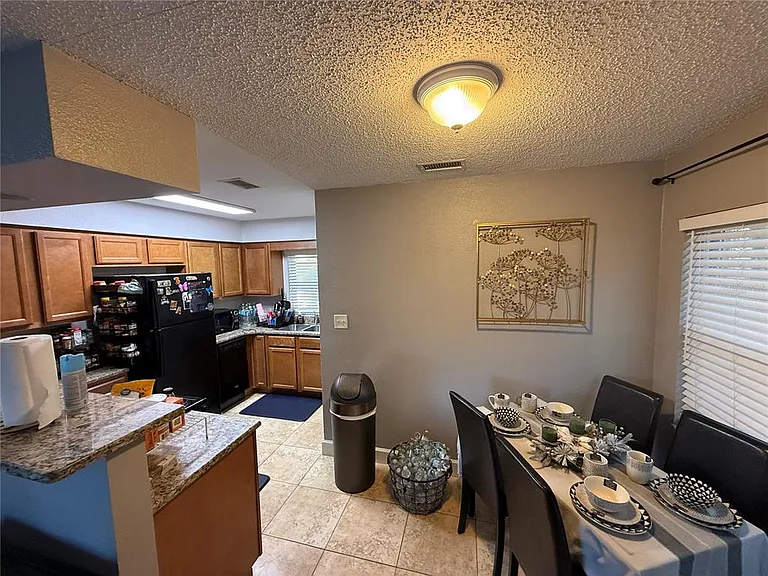 7702 Chase Rd — Photo 5