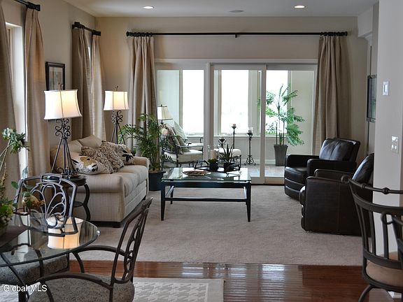 5th image of 18 Wiggins Drive