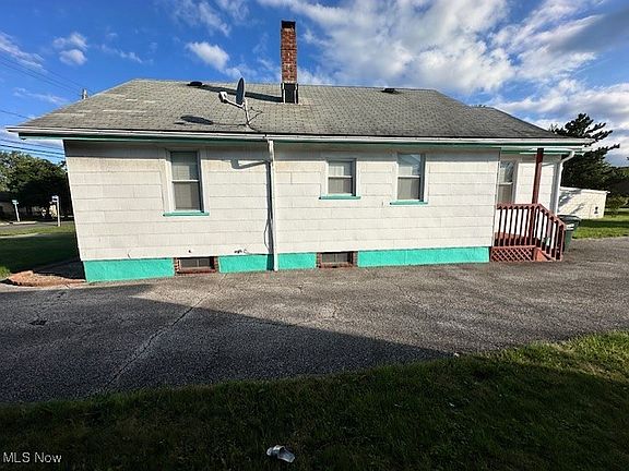 5th image of 1399 Broadway Ave