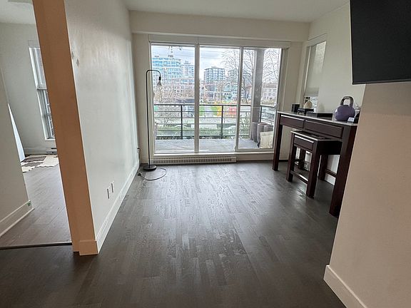 3rd image of 1628 W 4th Ave #307
