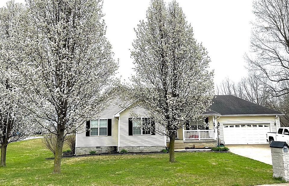 1st image of 20 Eden Dr