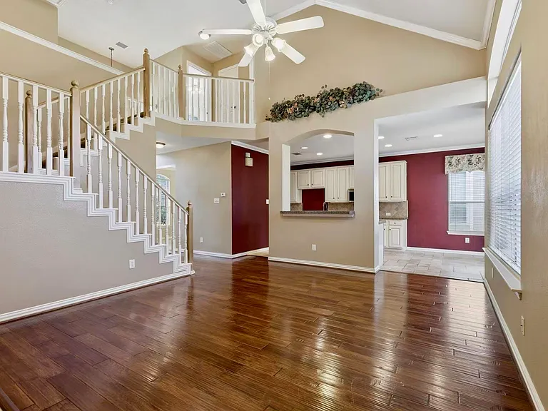 630 Waterview Dr — Photo 9