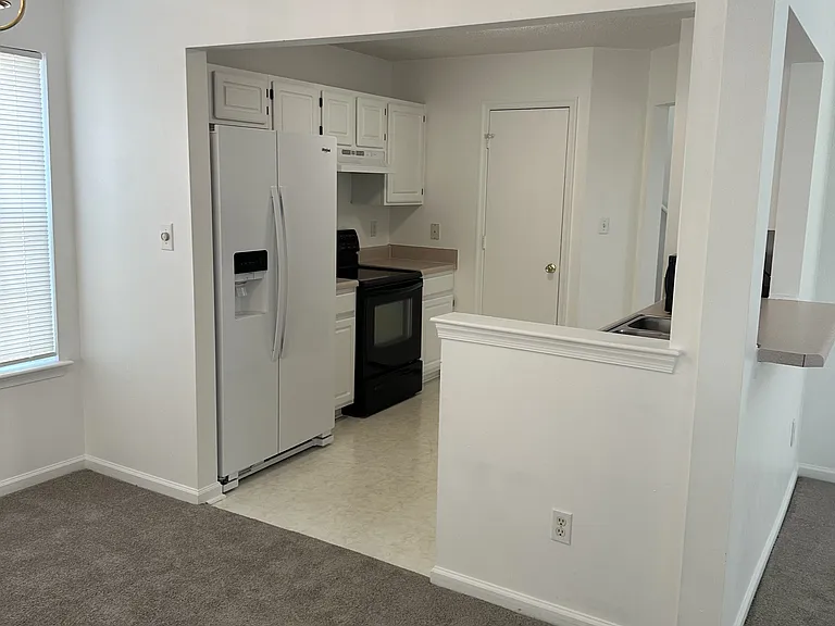 4 Marigold Ln — Photo 25