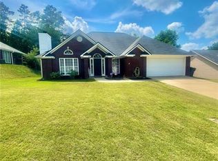2000 Tranquil Ln, Phenix City, AL 36867