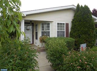 66 Wood Hollow Dr, Harleysville, PA 19438
